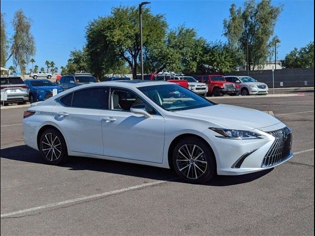 2025 Lexus ES 300h