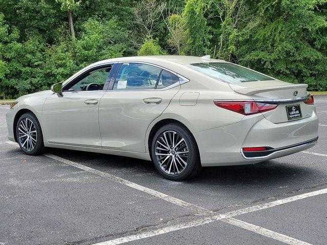 2025 Lexus ES 300h