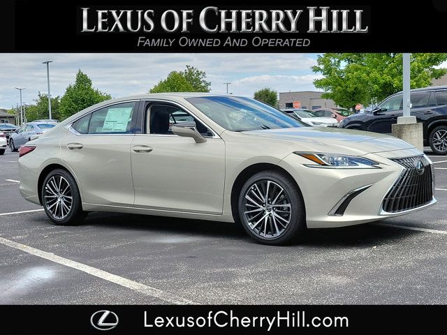 2025 Lexus ES 300h