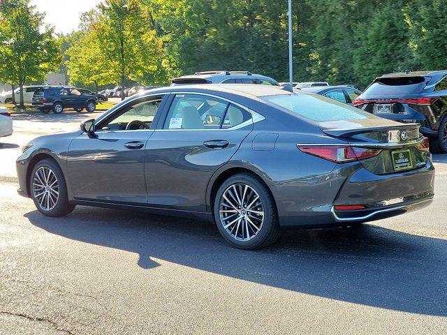 2025 Lexus ES 300h