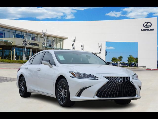 2025 Lexus ES 300h