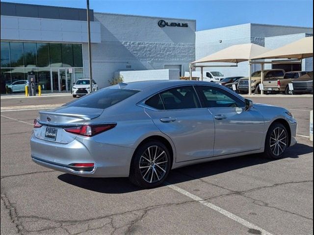 2025 Lexus ES 300h