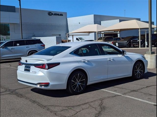 2025 Lexus ES 300h