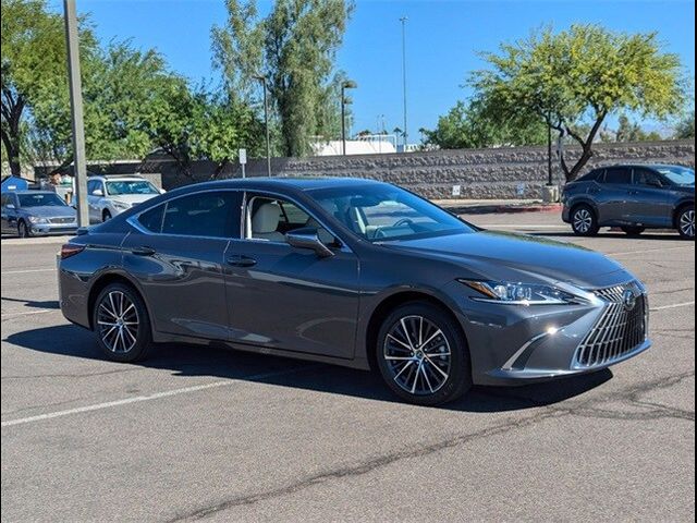 2025 Lexus ES 300h