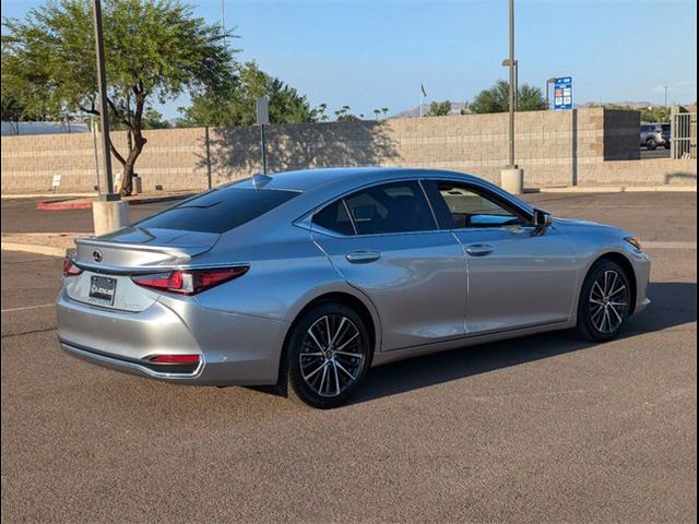 2025 Lexus ES 300h