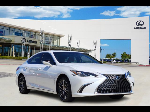 2025 Lexus ES 300h