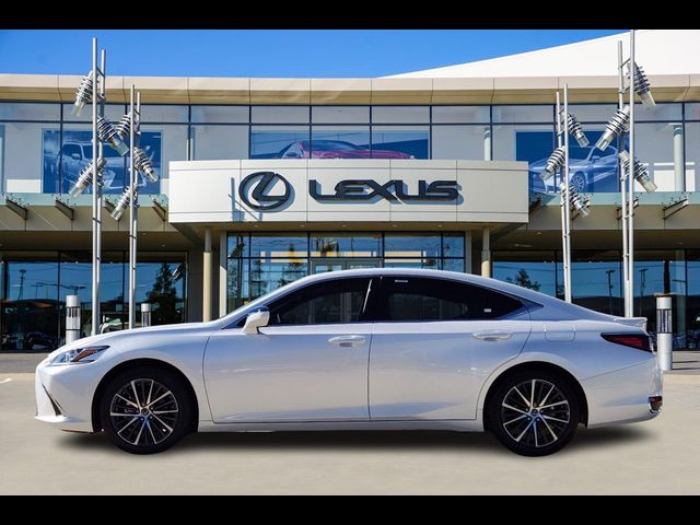 2025 Lexus ES 300h