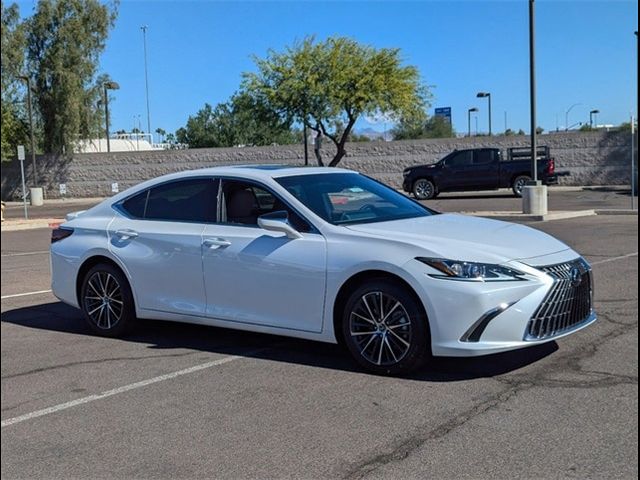 2025 Lexus ES 300h