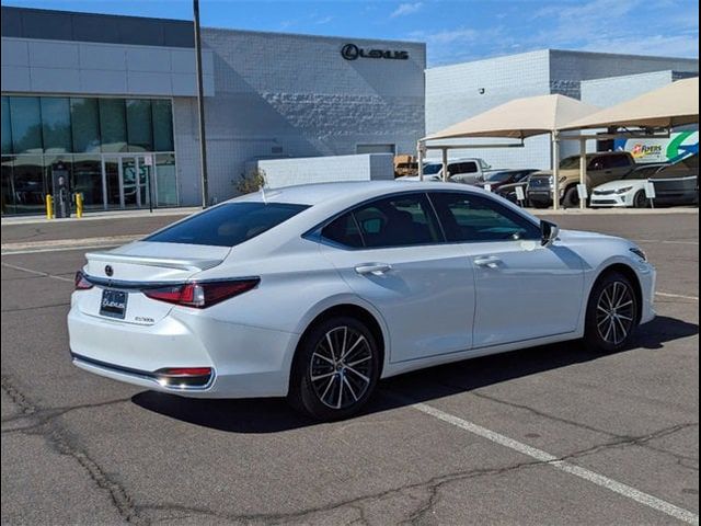 2025 Lexus ES 300h