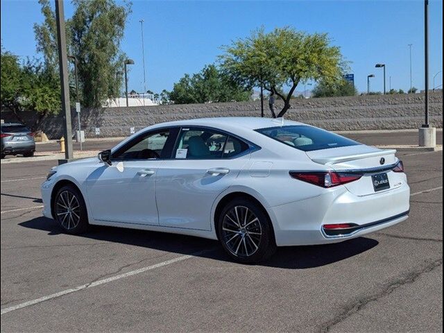 2025 Lexus ES 300h