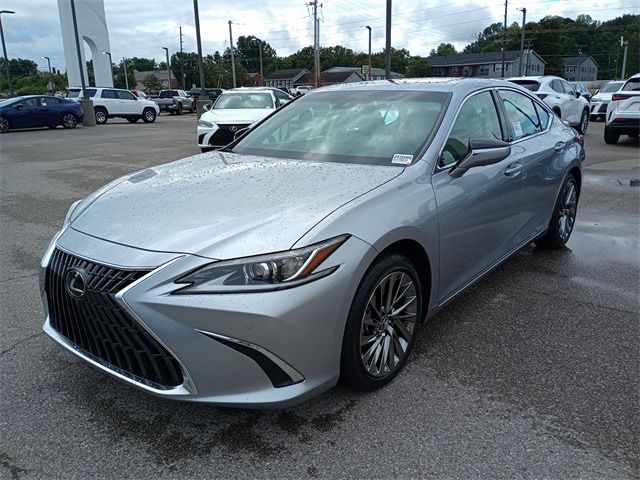 2025 Lexus ES 300h Luxury