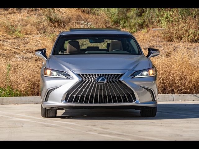 2025 Lexus ES 300h