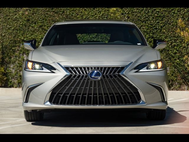 2025 Lexus ES 300h