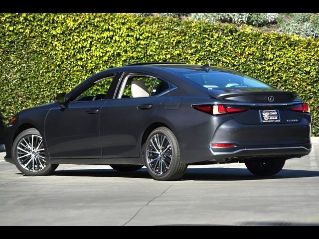 2025 Lexus ES 300h