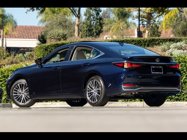 2025 Lexus ES 300h