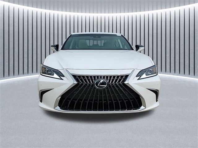 2025 Lexus ES 300h Luxury