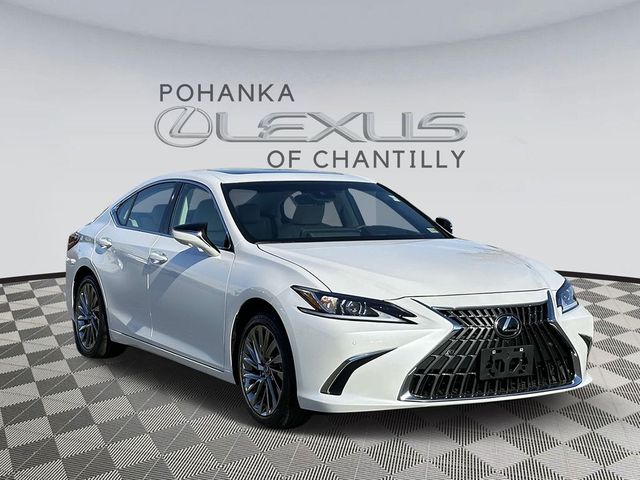 2025 Lexus ES 300h Luxury