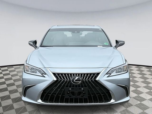 2025 Lexus ES 300h