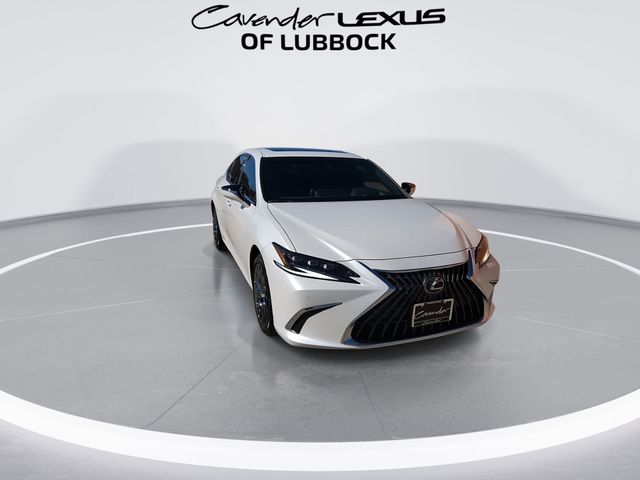 2025 Lexus ES 300h Ultra Luxury