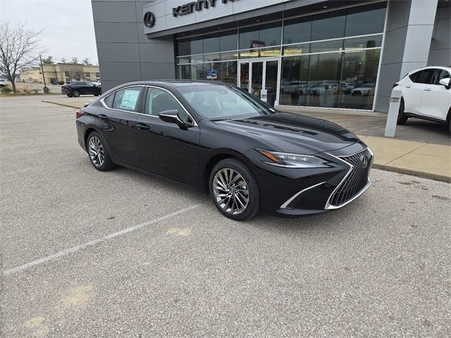 2025 Lexus ES 300h Ultra Luxury