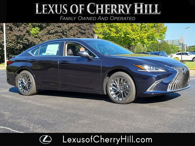 2025 Lexus ES 300h Luxury