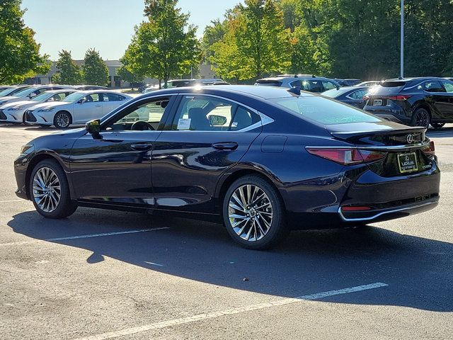 2025 Lexus ES 300h Luxury