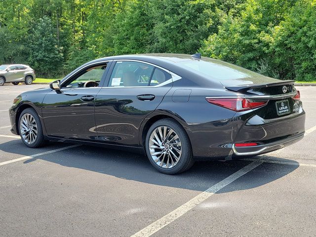 2025 Lexus ES 300h Luxury