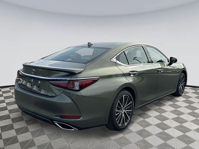 2025 Lexus ES 350