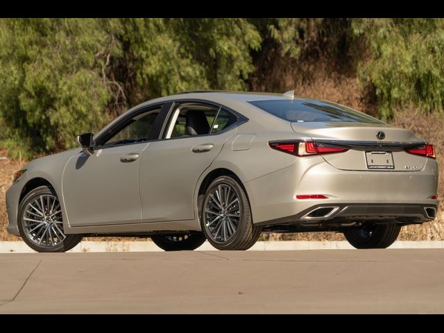 2025 Lexus ES 350