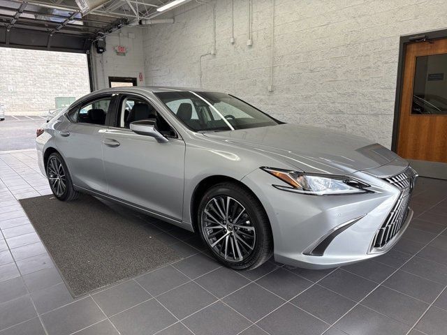 2025 Lexus ES 350