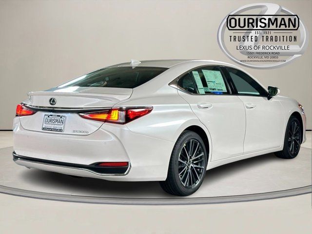 2025 Lexus ES 300h