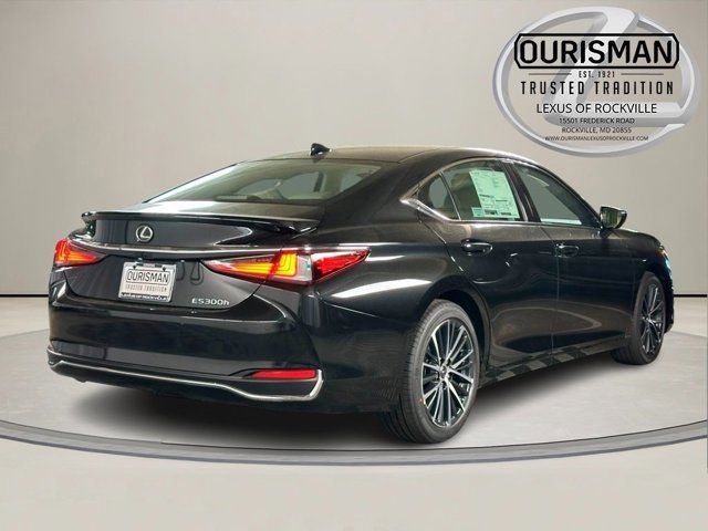 2025 Lexus ES 300h