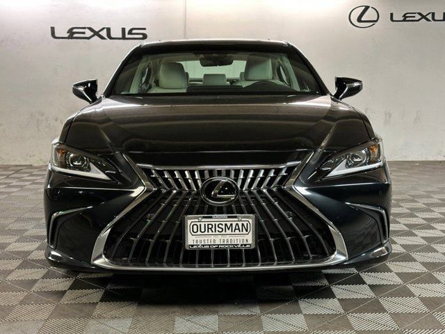 2025 Lexus ES 300h