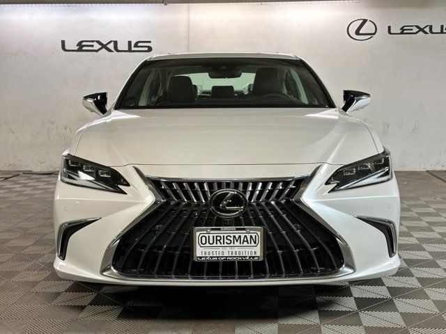 2025 Lexus ES 300h Ultra Luxury