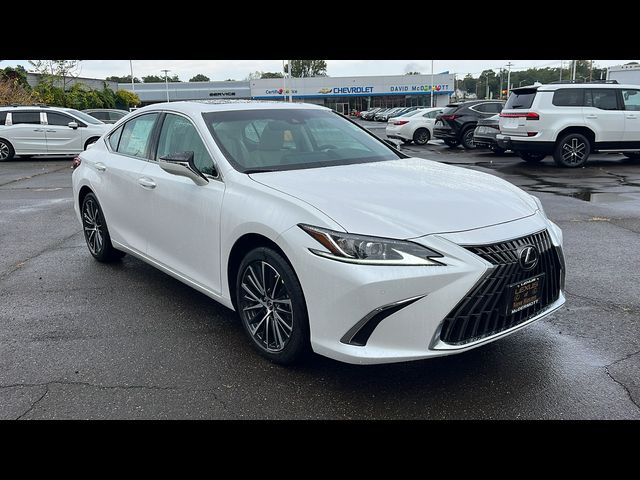 2025 Lexus ES 300h