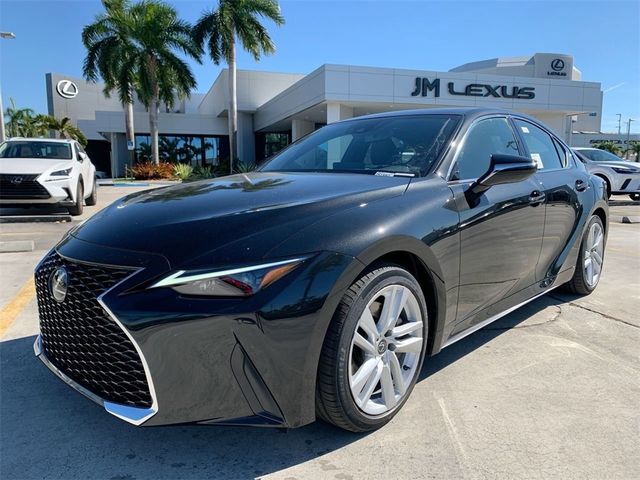 2025 Lexus IS 300