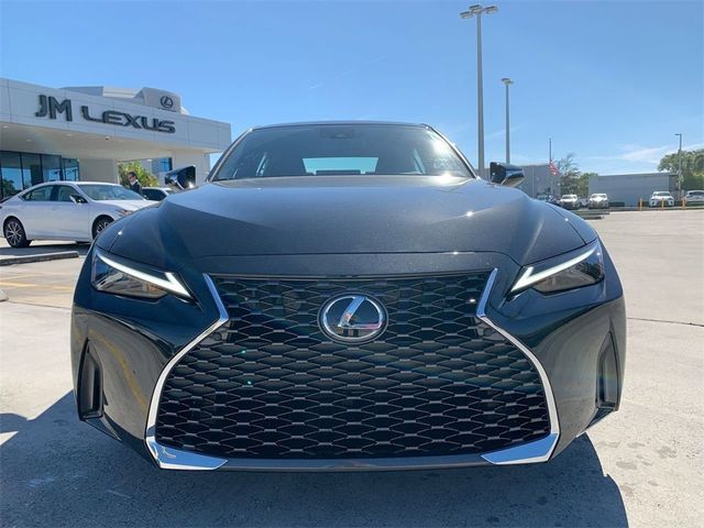 2025 Lexus IS 300