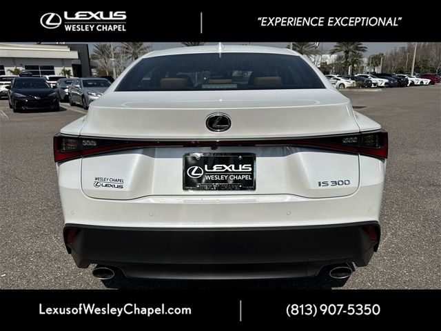 2025 Lexus IS 300