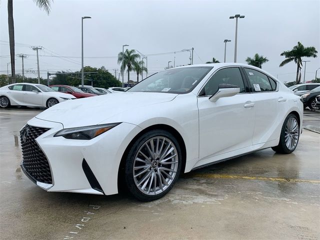 2025 Lexus IS 300