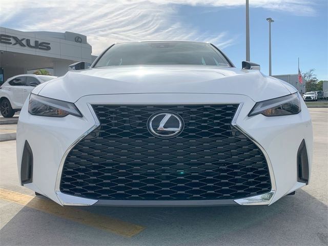 2025 Lexus IS 300