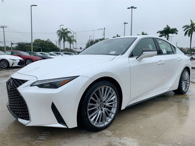 2025 Lexus IS 300