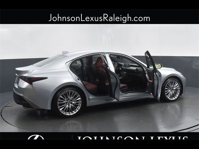2025 Lexus IS 300