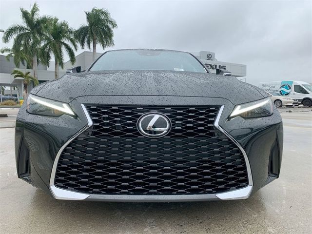 2025 Lexus IS 300