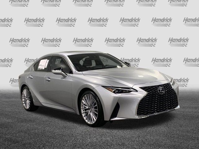 2025 Lexus IS 300