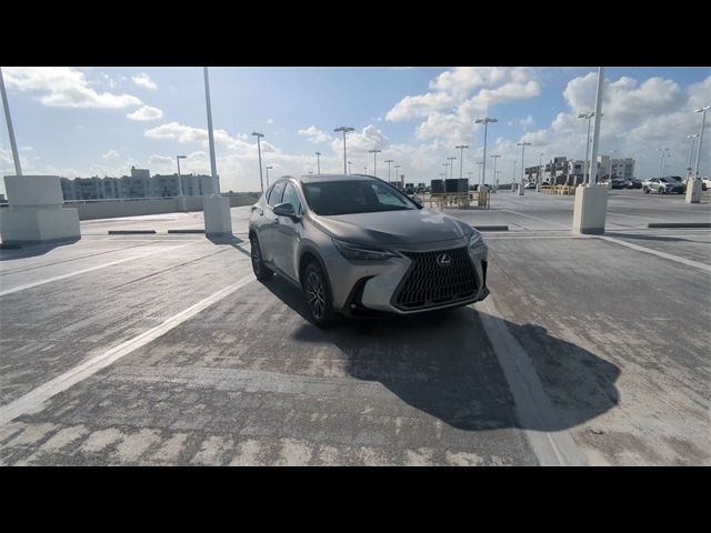 2025 Lexus NX 350h Premium