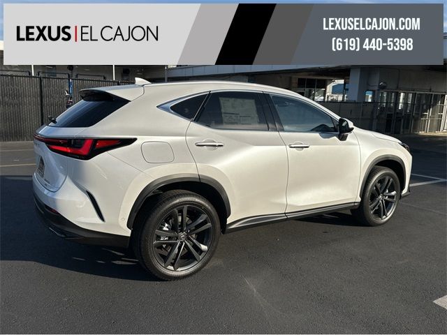 2025 Lexus NX 450h+ Luxury