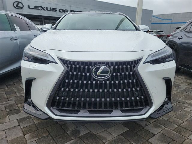 2025 Lexus NX 450h+ Luxury