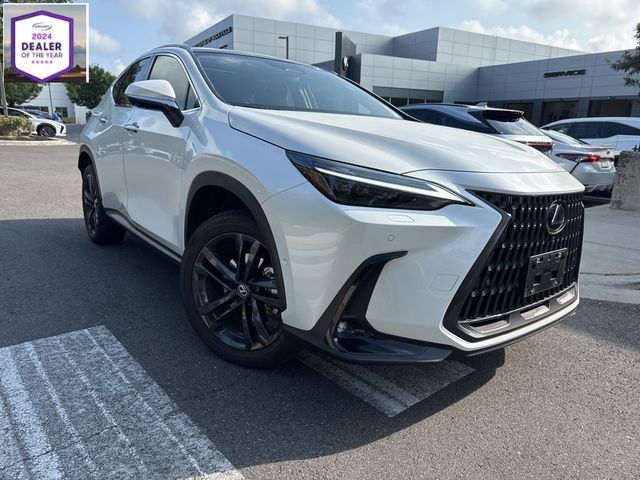 2025 Lexus NX 450h+ Luxury