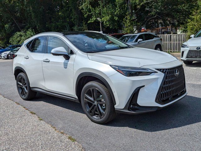 2025 Lexus NX 450h+ Luxury