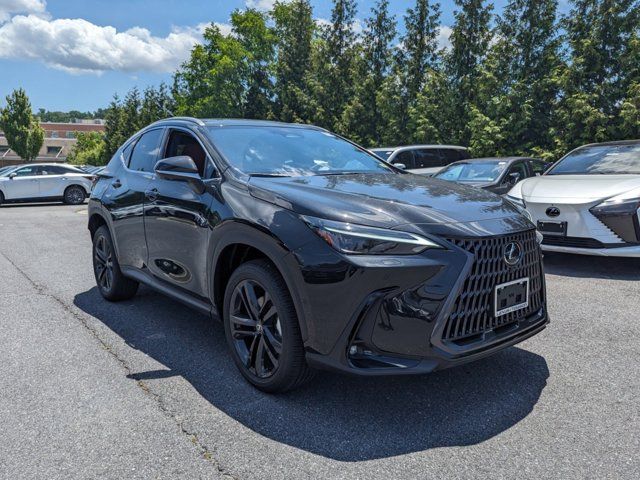 2025 Lexus NX 450h+ Luxury